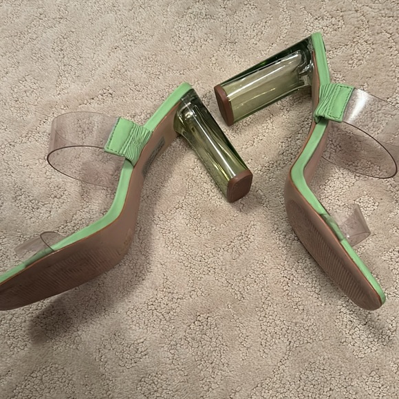 Lime green Schutz Arielle sandal size 8.5 - Picture 6 of 6